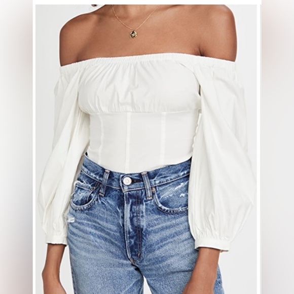 Reformation Tops - Reformation Truffle Top size 6